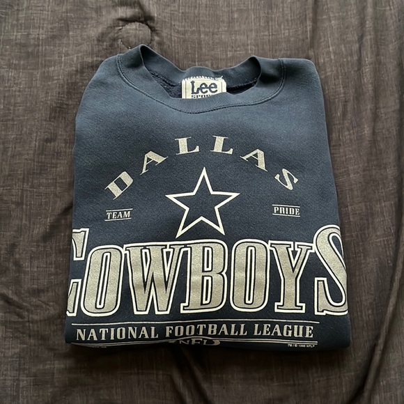 Dallas Cowboys shirt - Picture 1 of 3